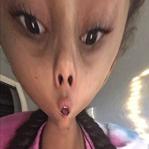 Meet your Posher, Izabella